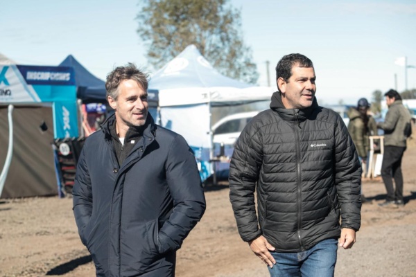 Achával recorrió Dolores junto a su intendente, Juan Pablo García