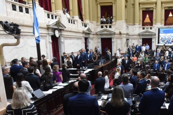 El salario docente en crisis: diputados impulsan el proyecto de Ley de Fortalecimiento Salarial Educativo para recomponer ingresos en todo el país